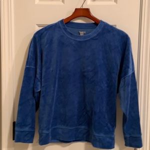 Super soft and plush top from aerie never used